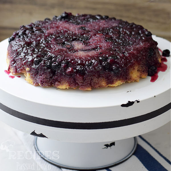 You are currently viewing Upside Down Blueberry Skillet Cake