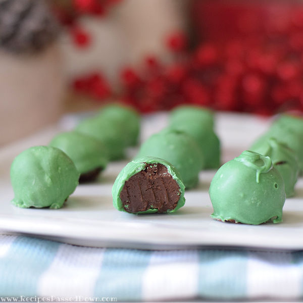 You are currently viewing Mint Meltaways Homemade Truffle Recipe