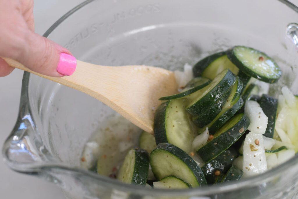 making sweet refrigerator pickles 